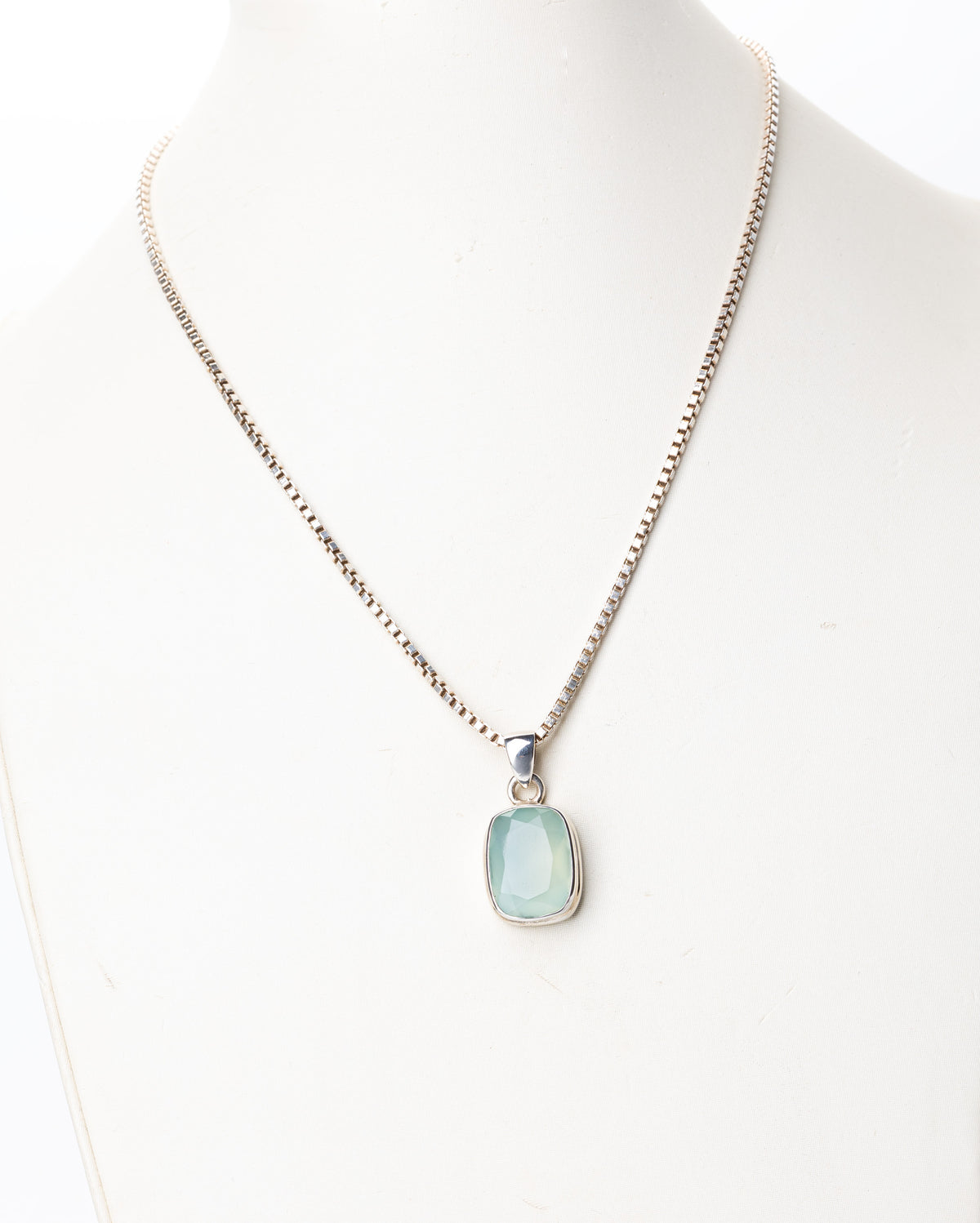 Schmuckanhänger "Chalcedon Grün"