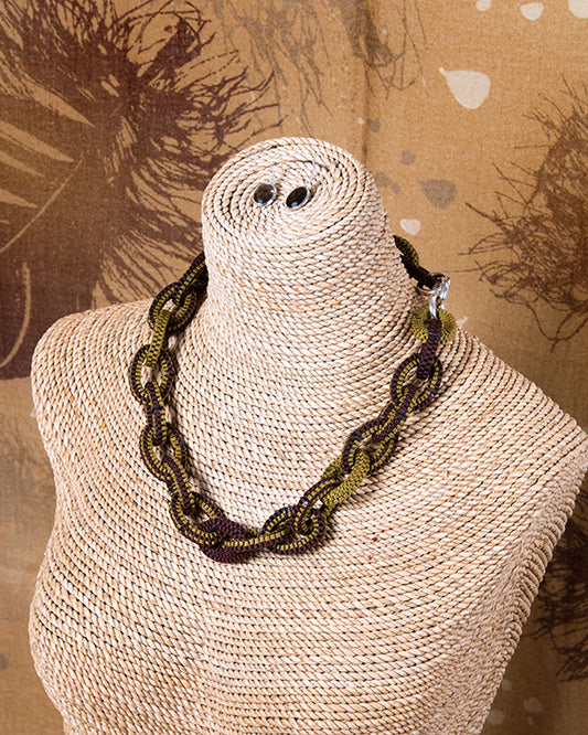 Necklace "Chinese Knots" aubergine/olive