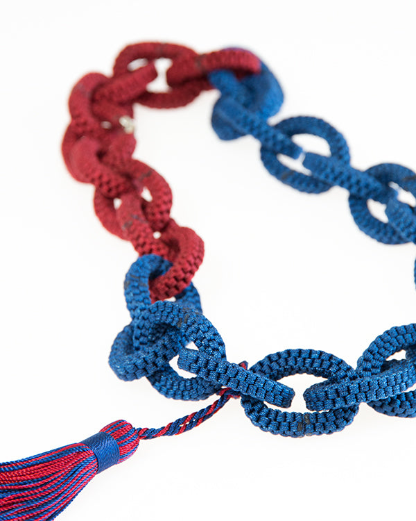 Kette "Chinese Knots" rot/blau