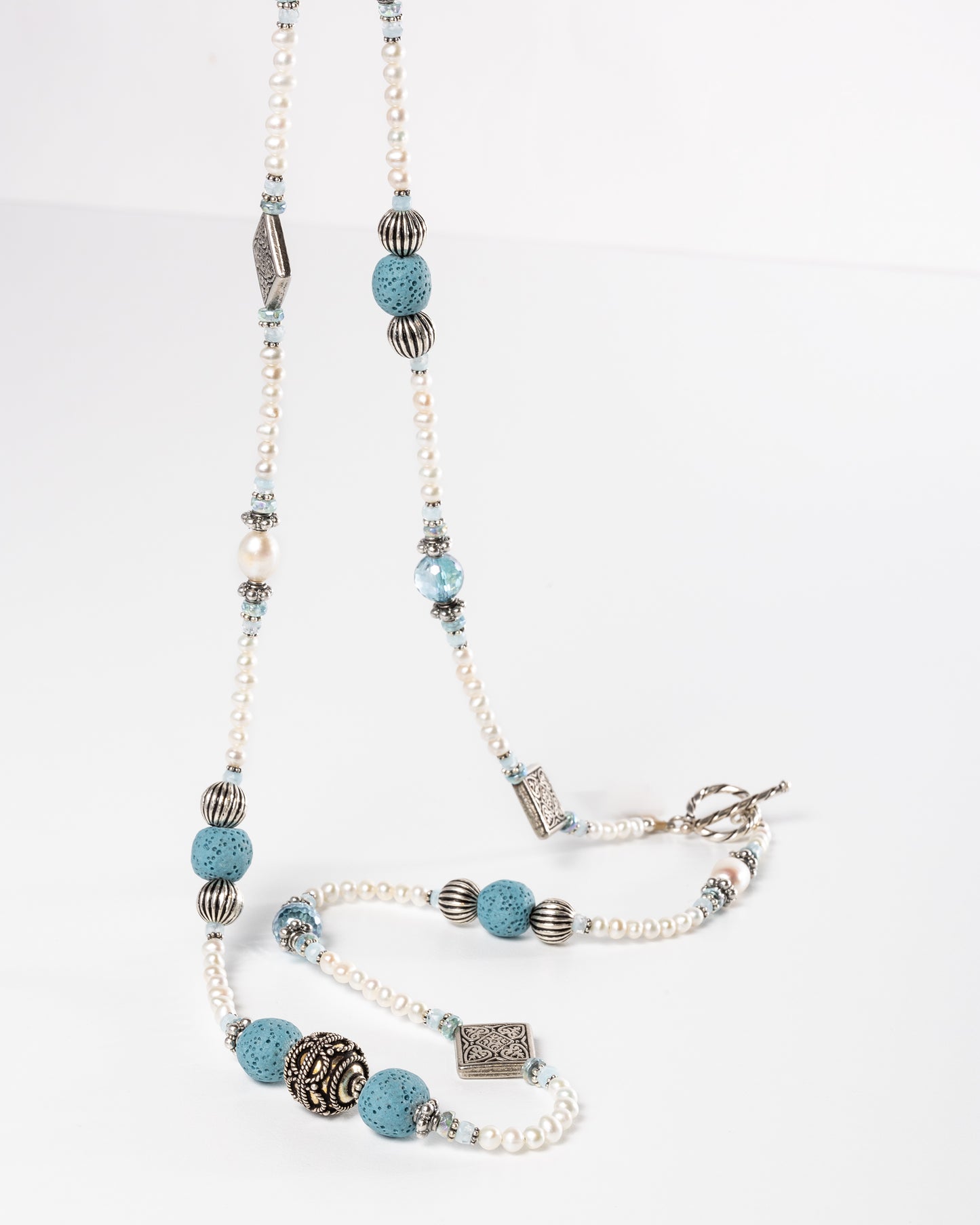 Long necklace "Lava beads + pearls" turquoise/white