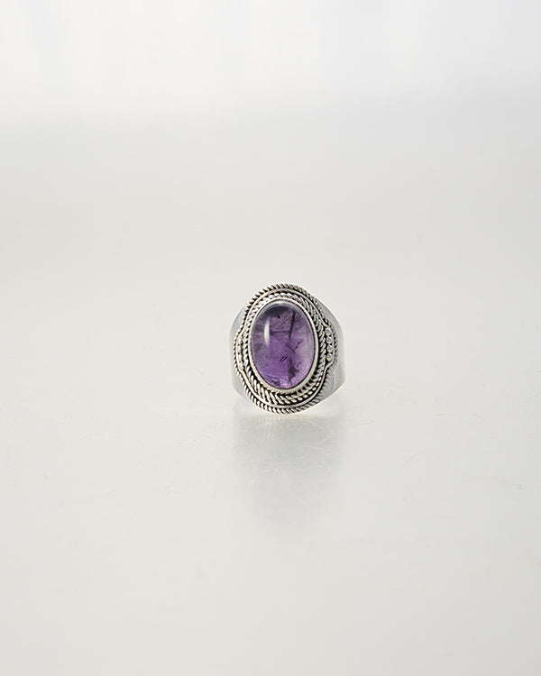 Ring “Amethyst im Perl-Kranz"