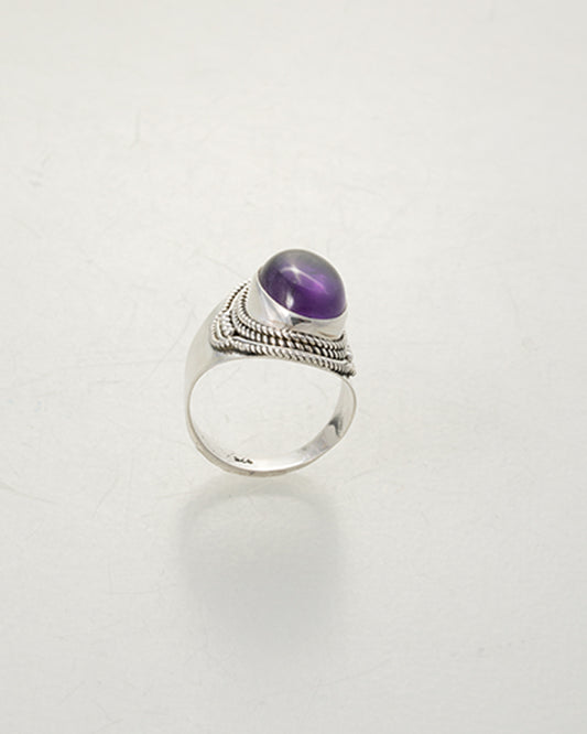 Ring “Amethyst im Perl-Kranz"