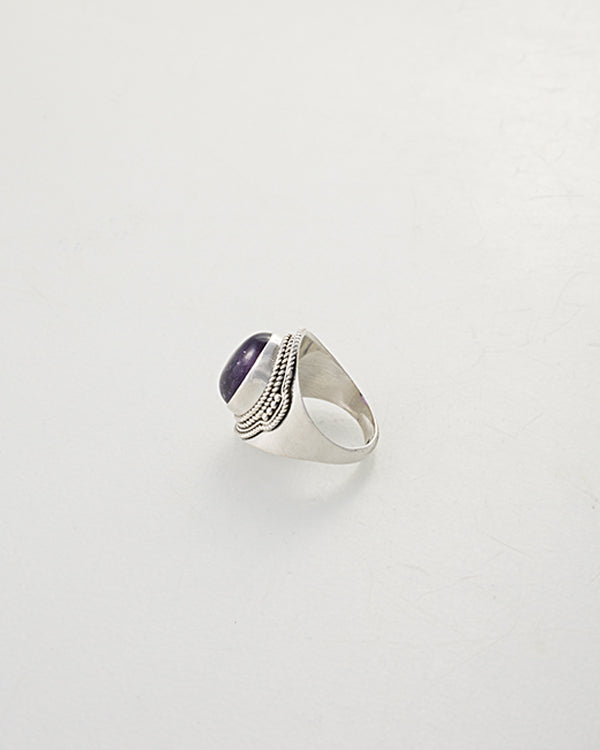 Ring “Amethyst im Perl-Kranz"