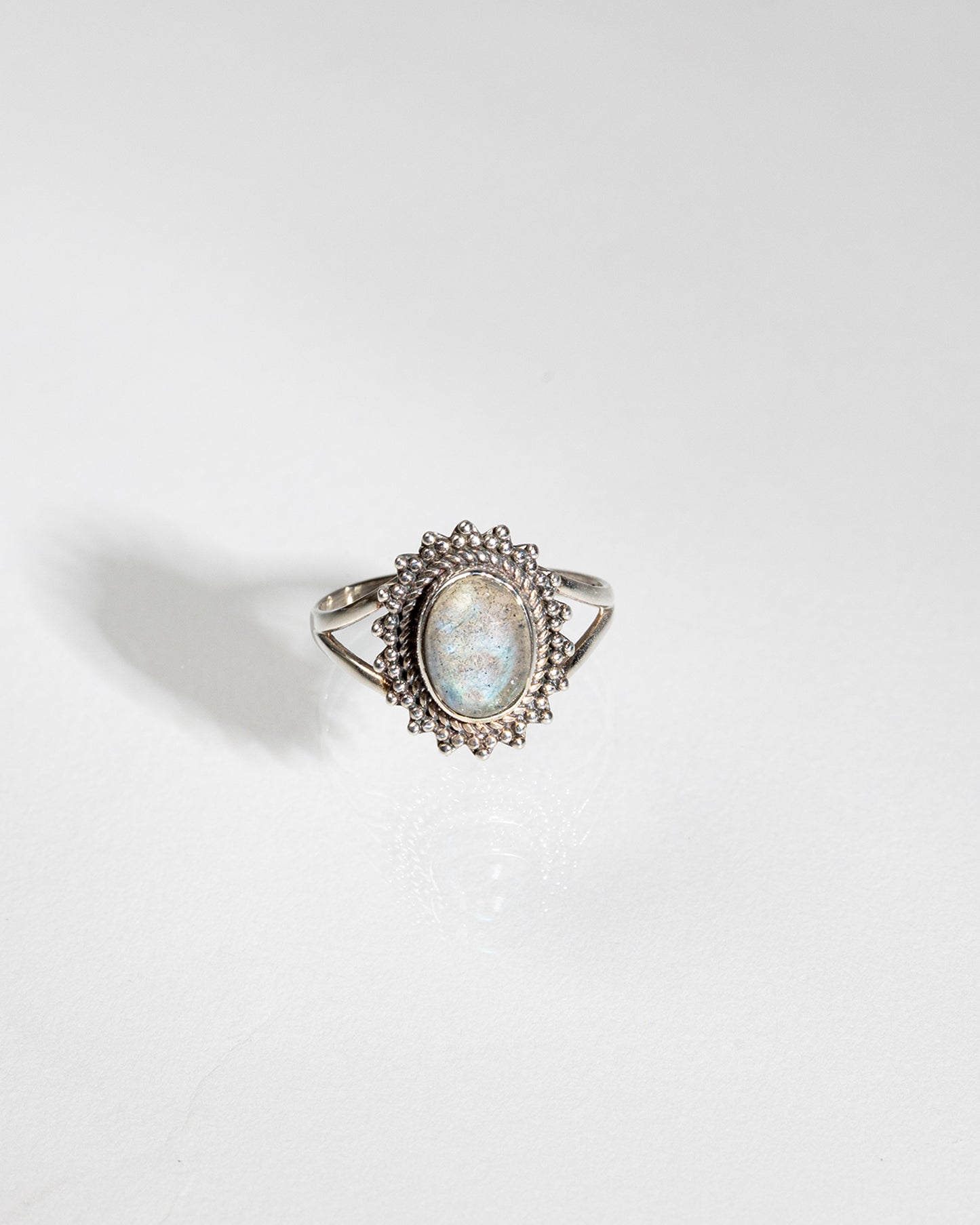 Ring "im Blumenkranz"