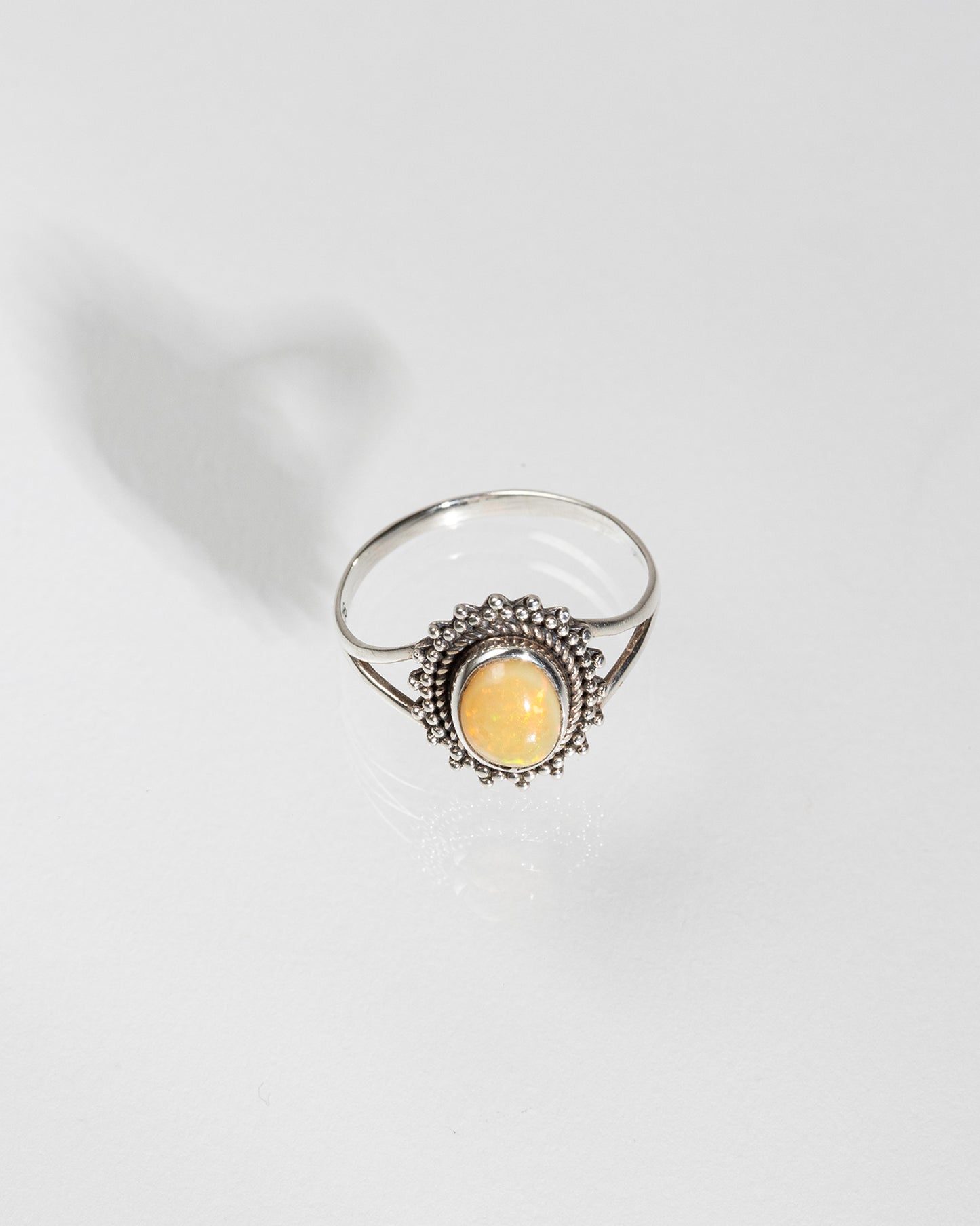 Ring "im Blumenkranz"